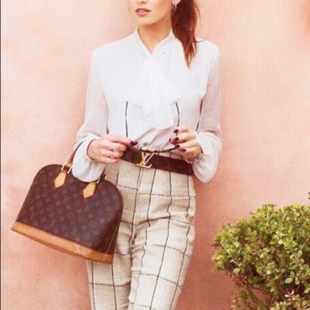 ♥️AUTHENTIC LOUIS VUITTON MONOGRAM ALMA PM♥️